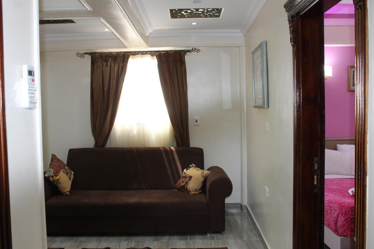 Amin Hotel Il Il Cairo Esterno foto